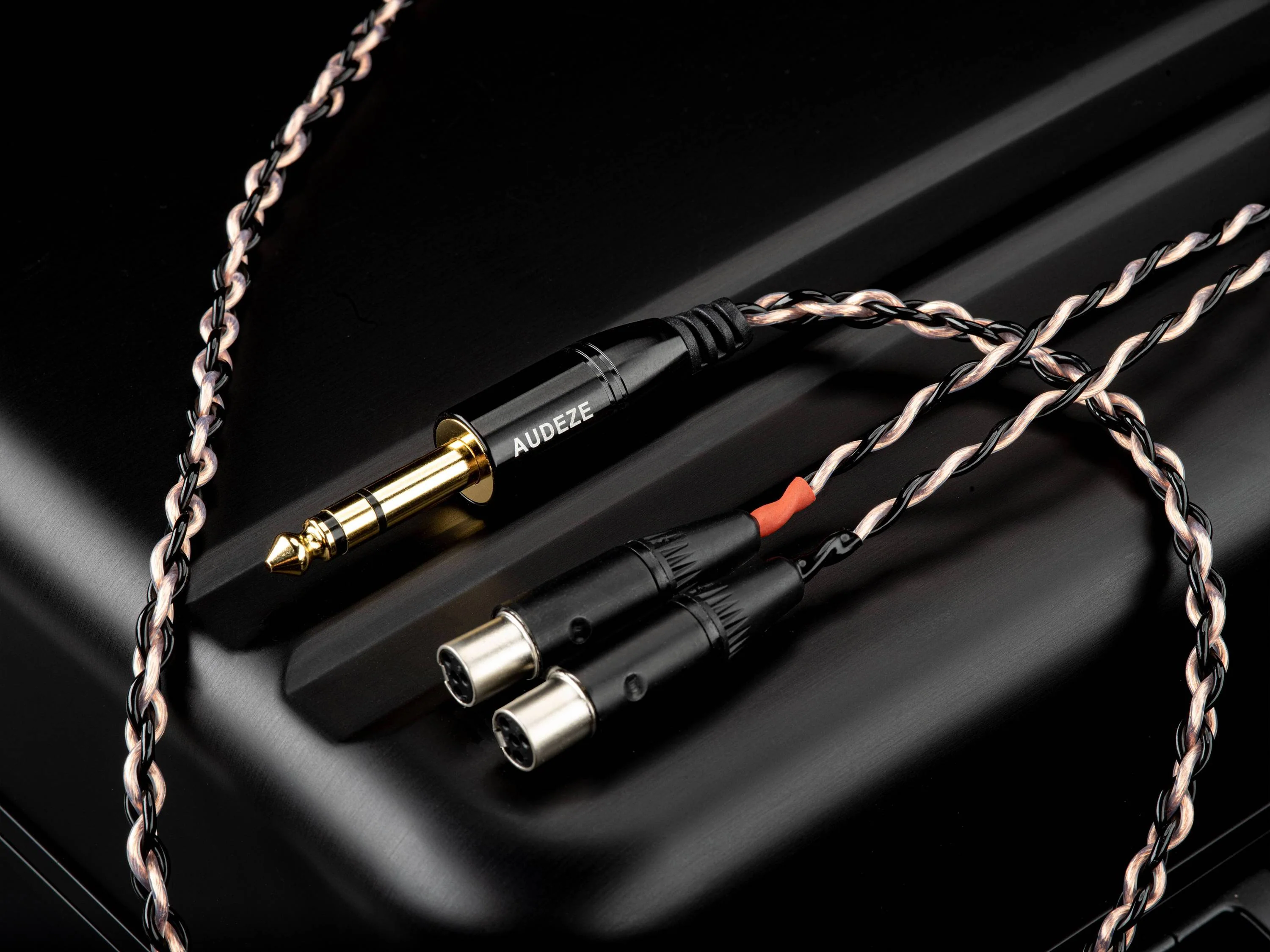 Audeze LCD-5 Planar Magnetic Headphone (Apos Certified) - Image 12