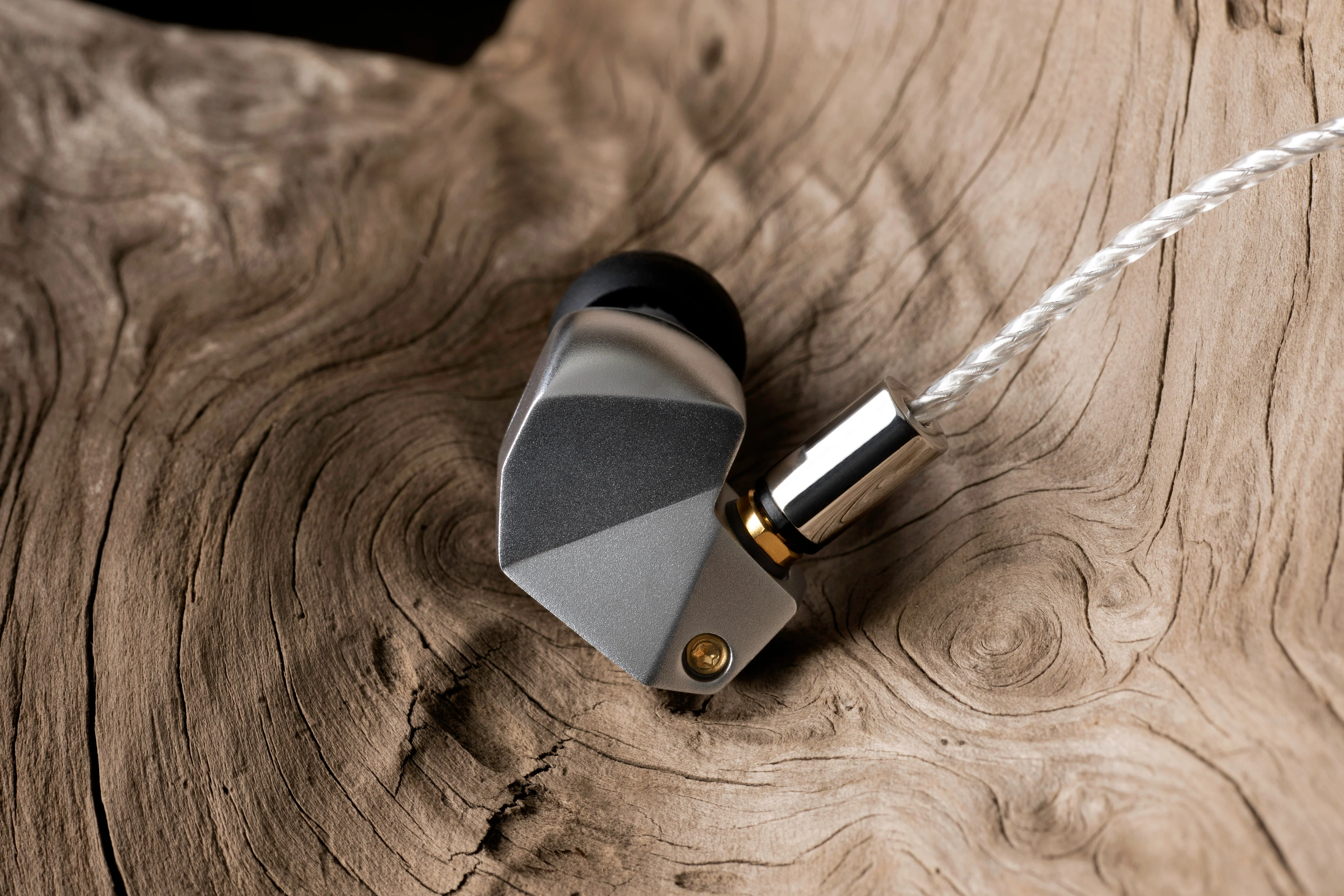 final B3 Balanced Armature IEM (Apos Certified) - Image 4