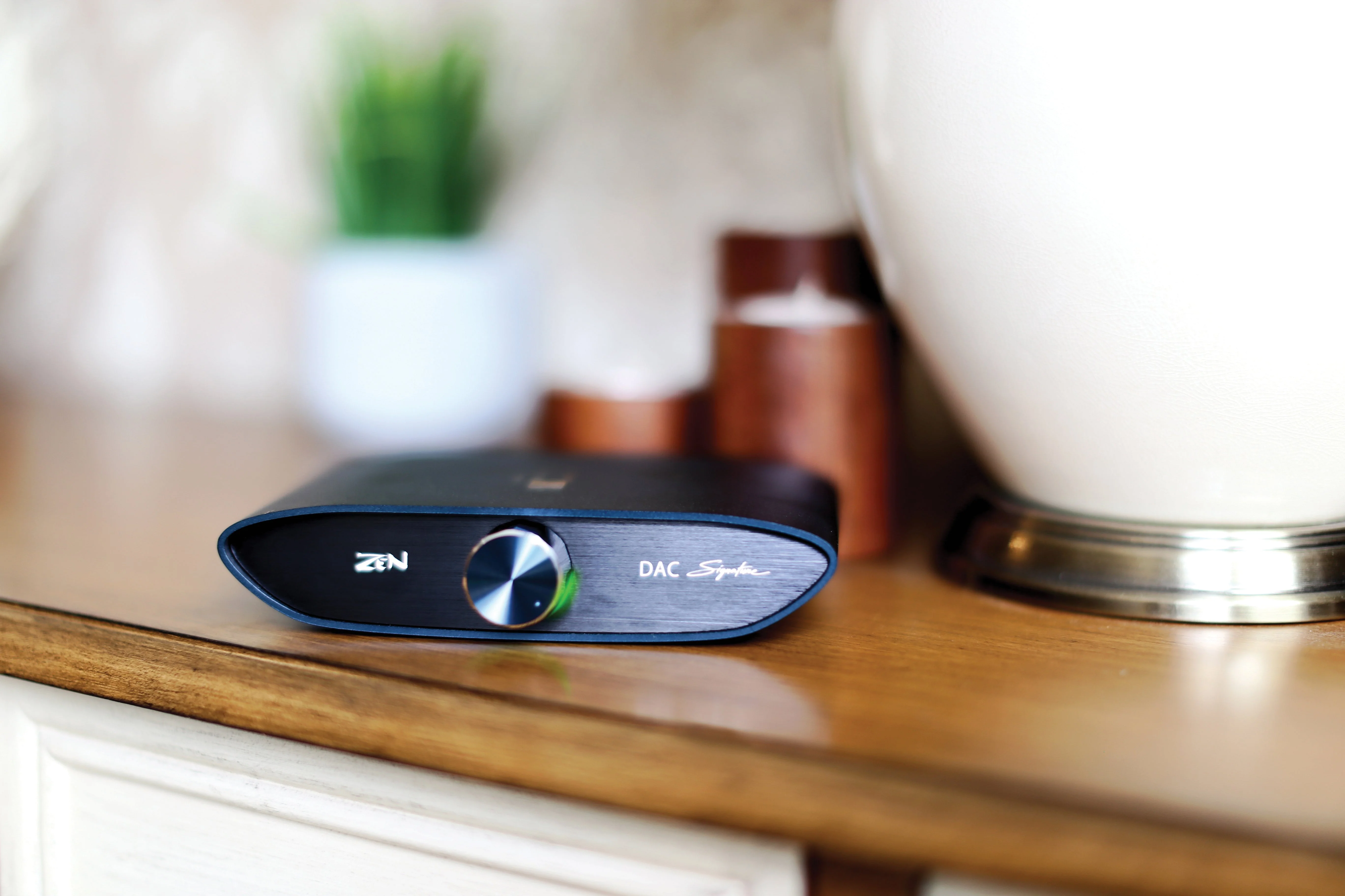 iFi ZEN DAC Signature V2 (Apos Certified) - Image 2