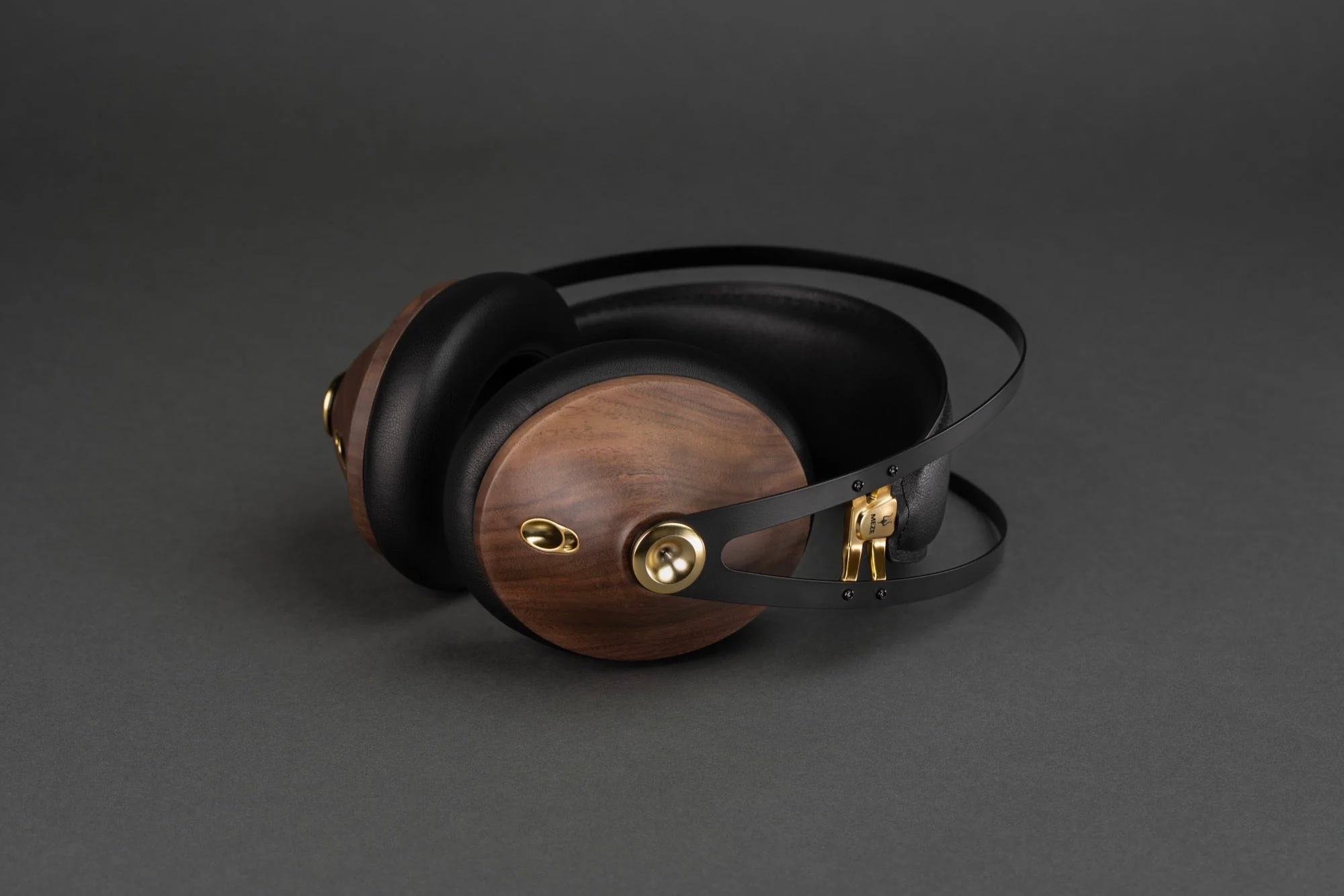 Meze Audio 99 Classics Closed Back Headphones 2nd Gen