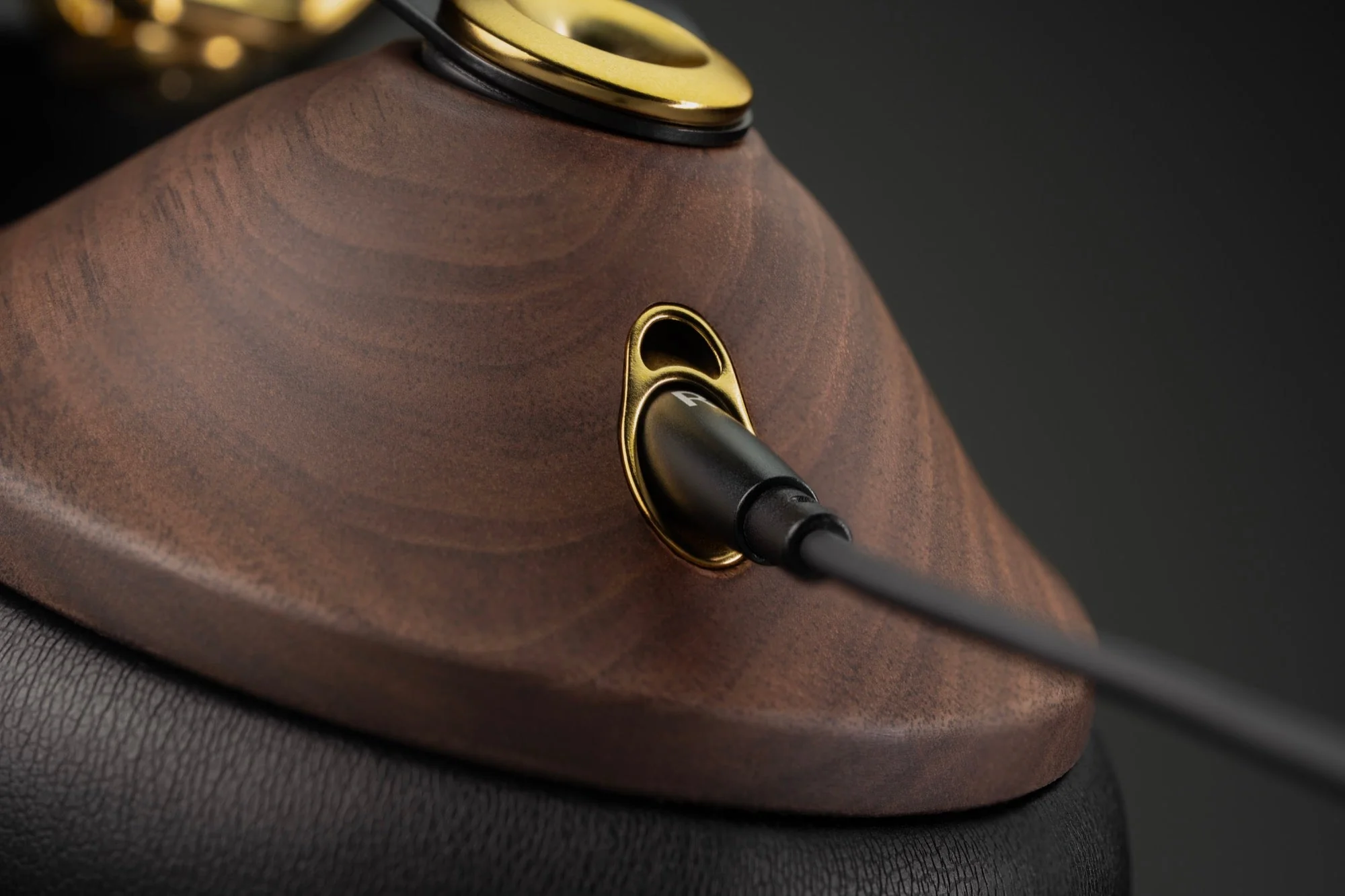 Meze Audio 99 Classics Closed Back Headphones 2nd Gen - Image 20