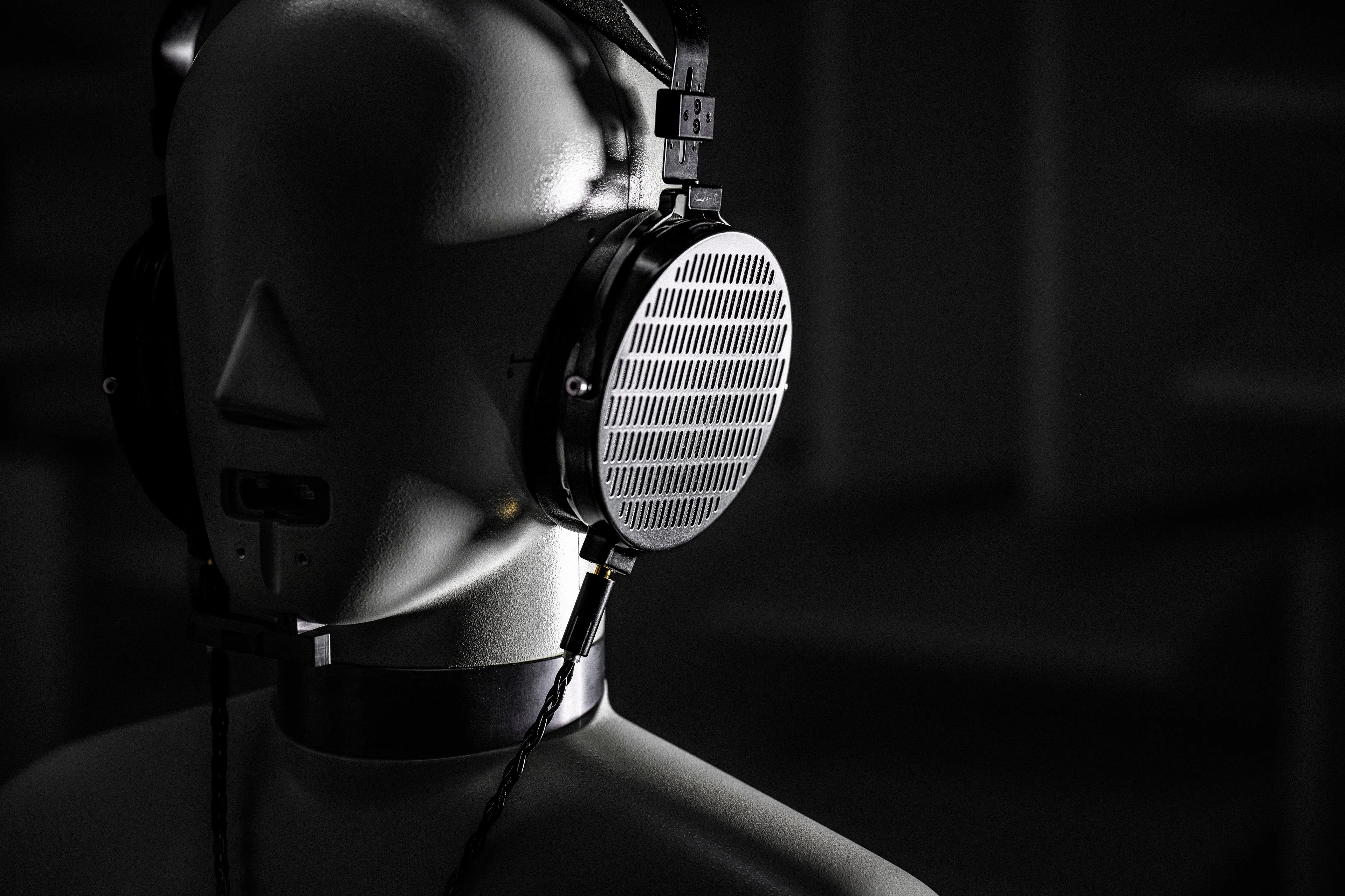 Moondrop Cosmo Flagship Nanoscale Ultra-thin 100mm Planar Magnetic Driver Headphone - Image 22