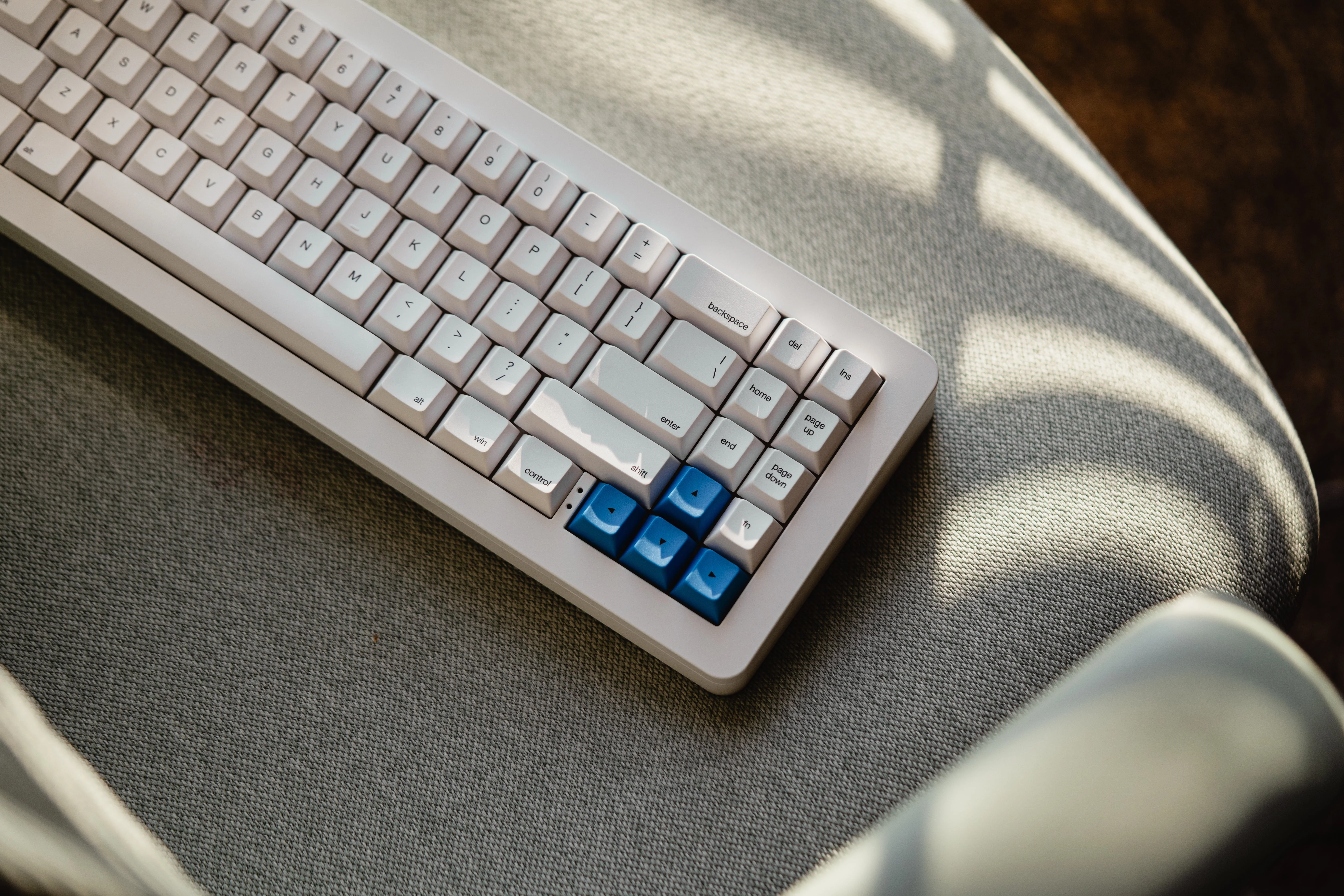 WhiteFox Eclipse Mechanical Keyboard with Aluminum High Profile Case - Image 12