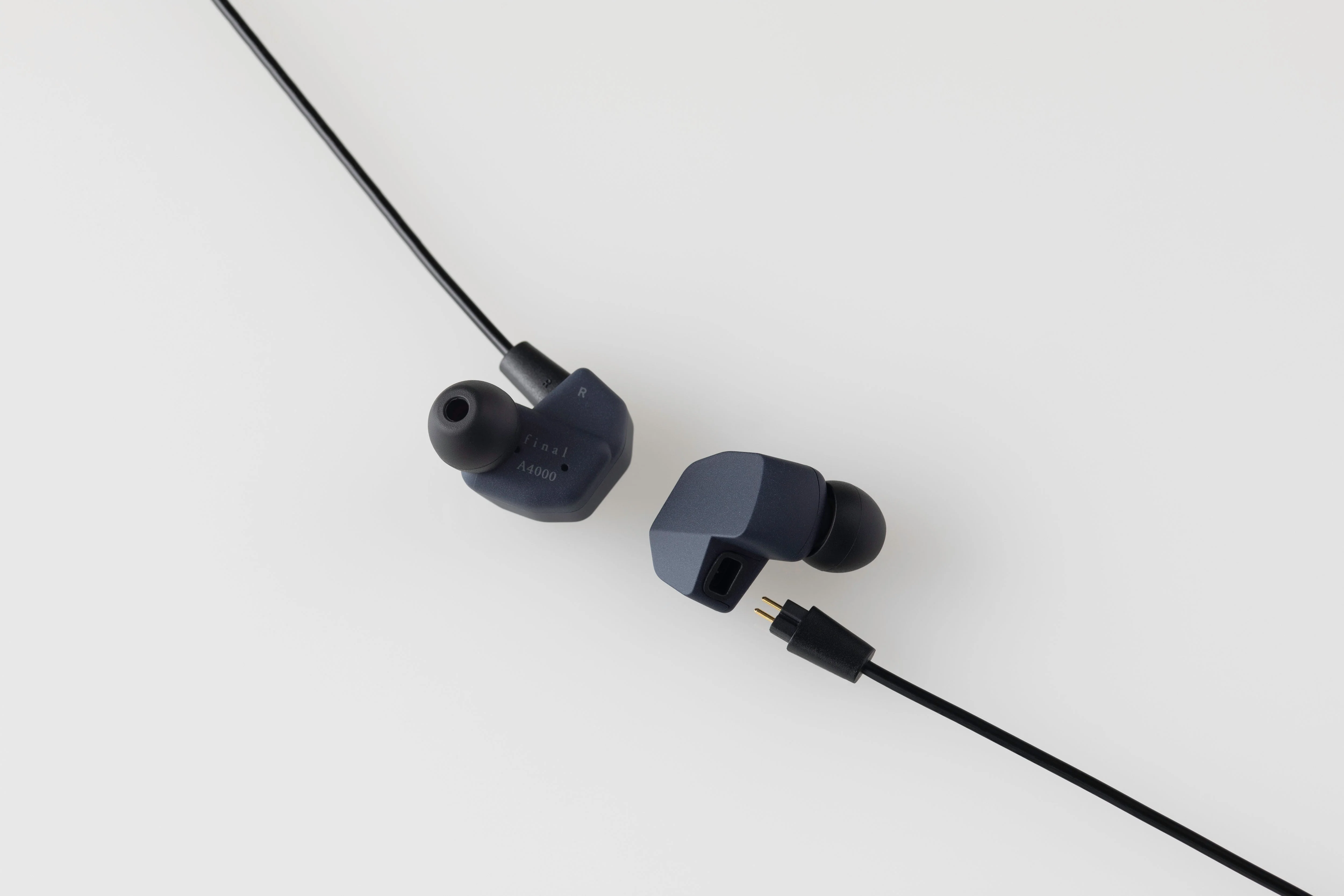 final A4000 Dynamic Driver IEM - Image 4