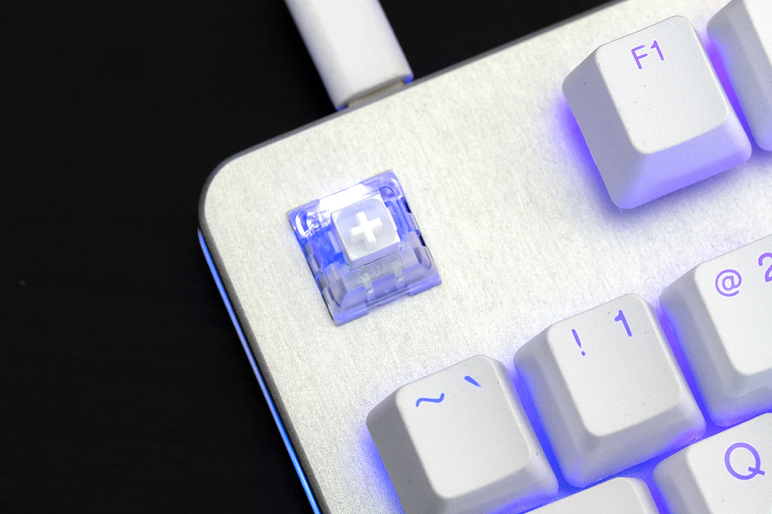 Hexgears Gemini Hot-Swap TKL Mechanical Keyboard - Image 7