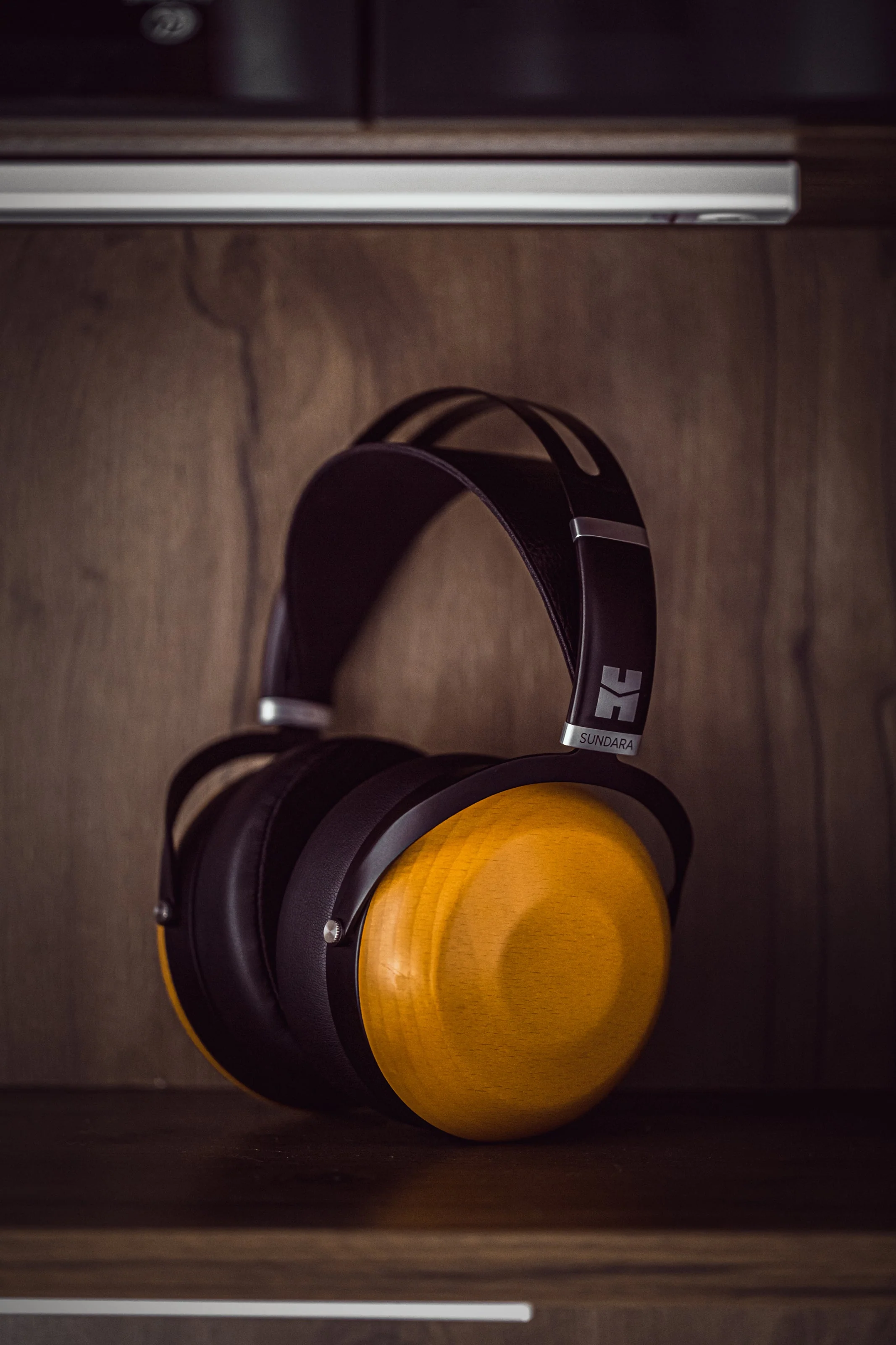 HIFIMAN Sundara Closed-Back Planar Magnetic Headphones - Image 16
