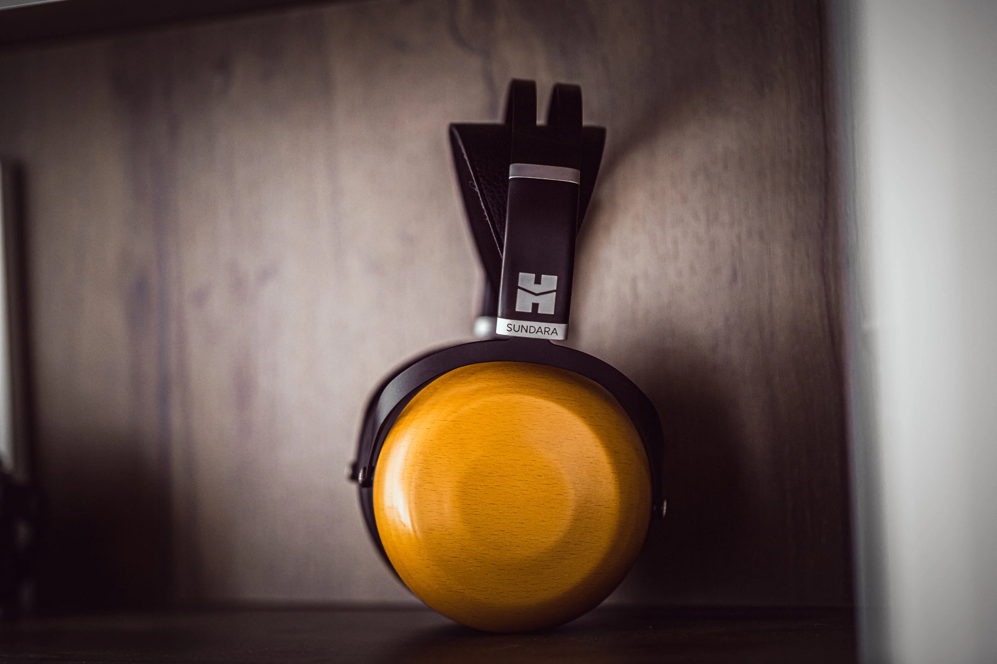 HIFIMAN Sundara Closed-Back Planar Magnetic Headphones - Image 21