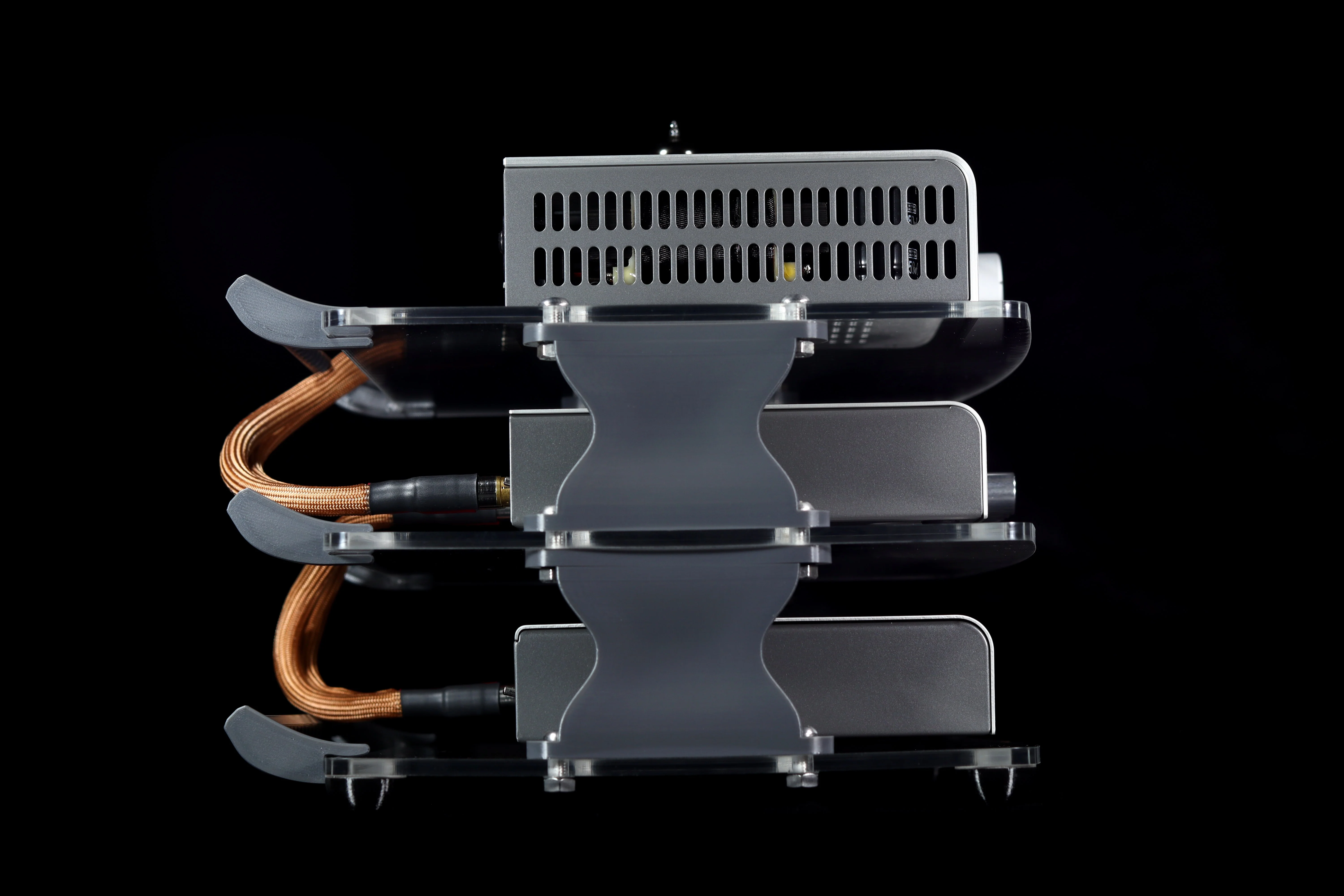 Sound Solver Large Desktop Audio Rack | Internal Brackets | Acrylic Shelves - Image 12