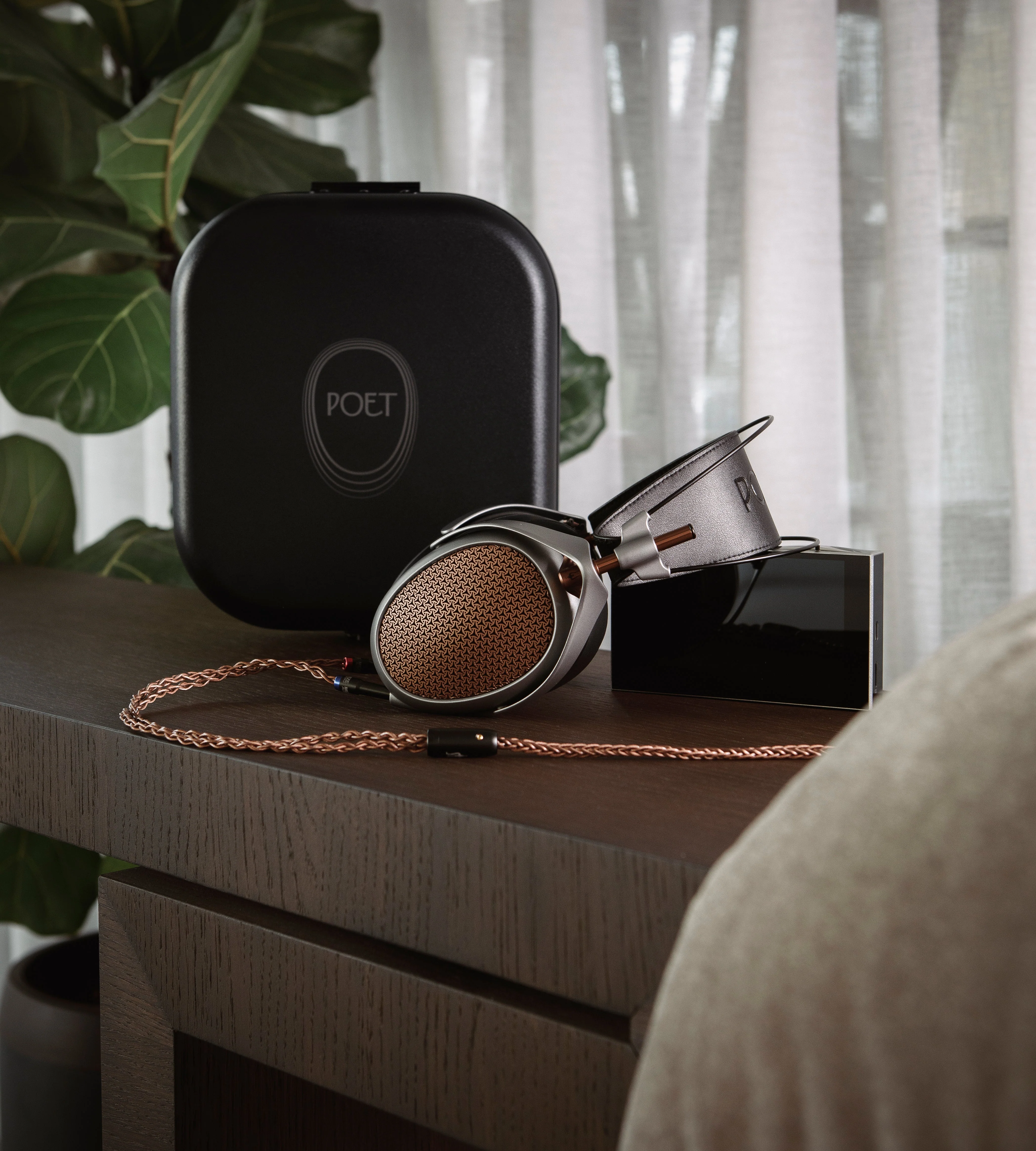 Meze POET Planar Magnetic Headphones - Image 10