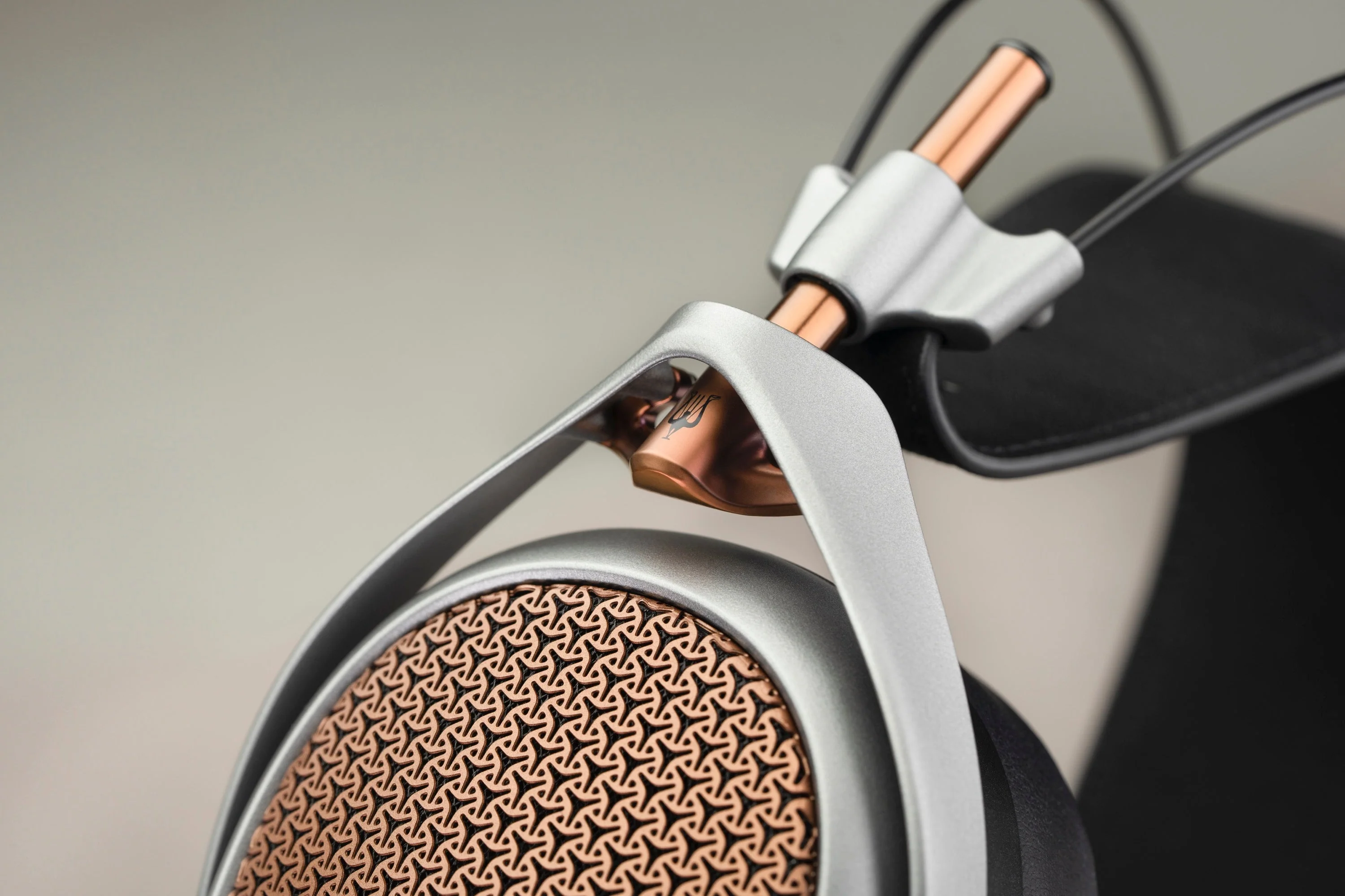 Meze POET Planar Magnetic Headphones - Image 3