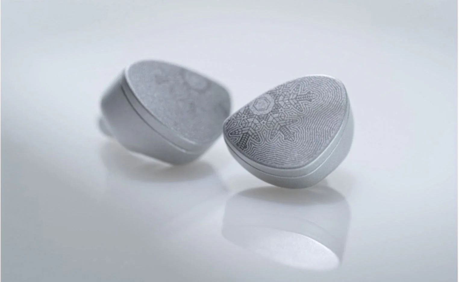 Moondrop Aria Snow IEMs