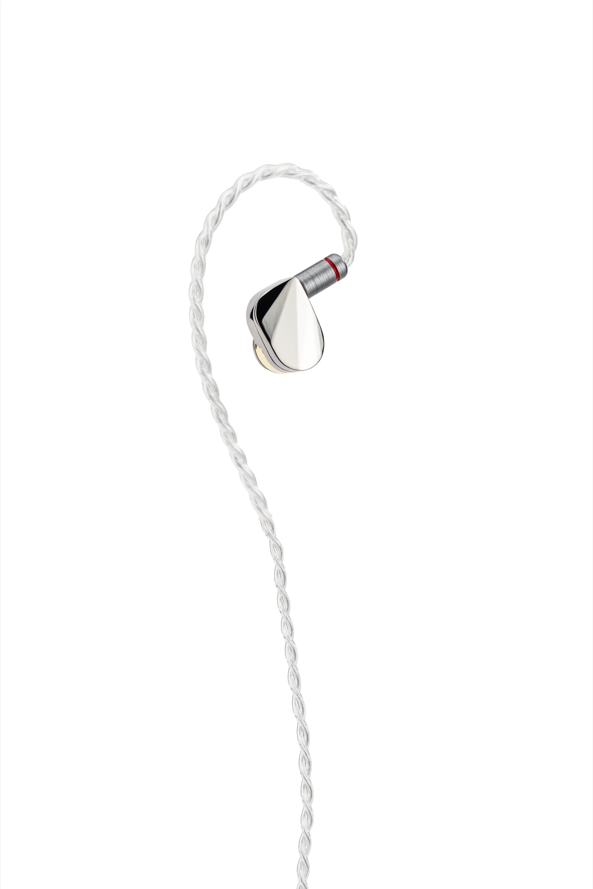 Moondrop Illustrious Dynamic Driver IEMs - Image 21