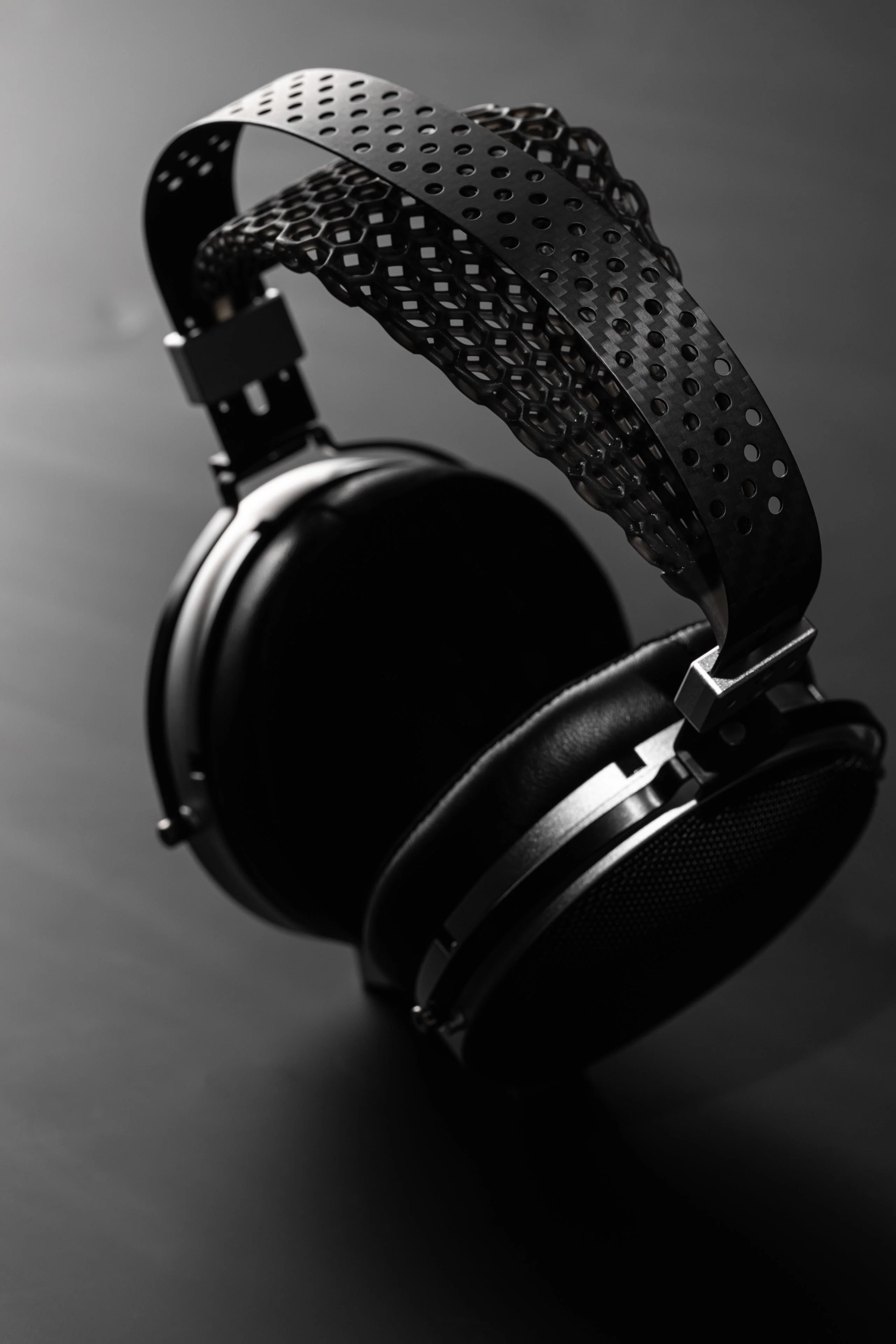 Moondrop Skyland Full-Size Planar Magnetic Headphone - Image 17
