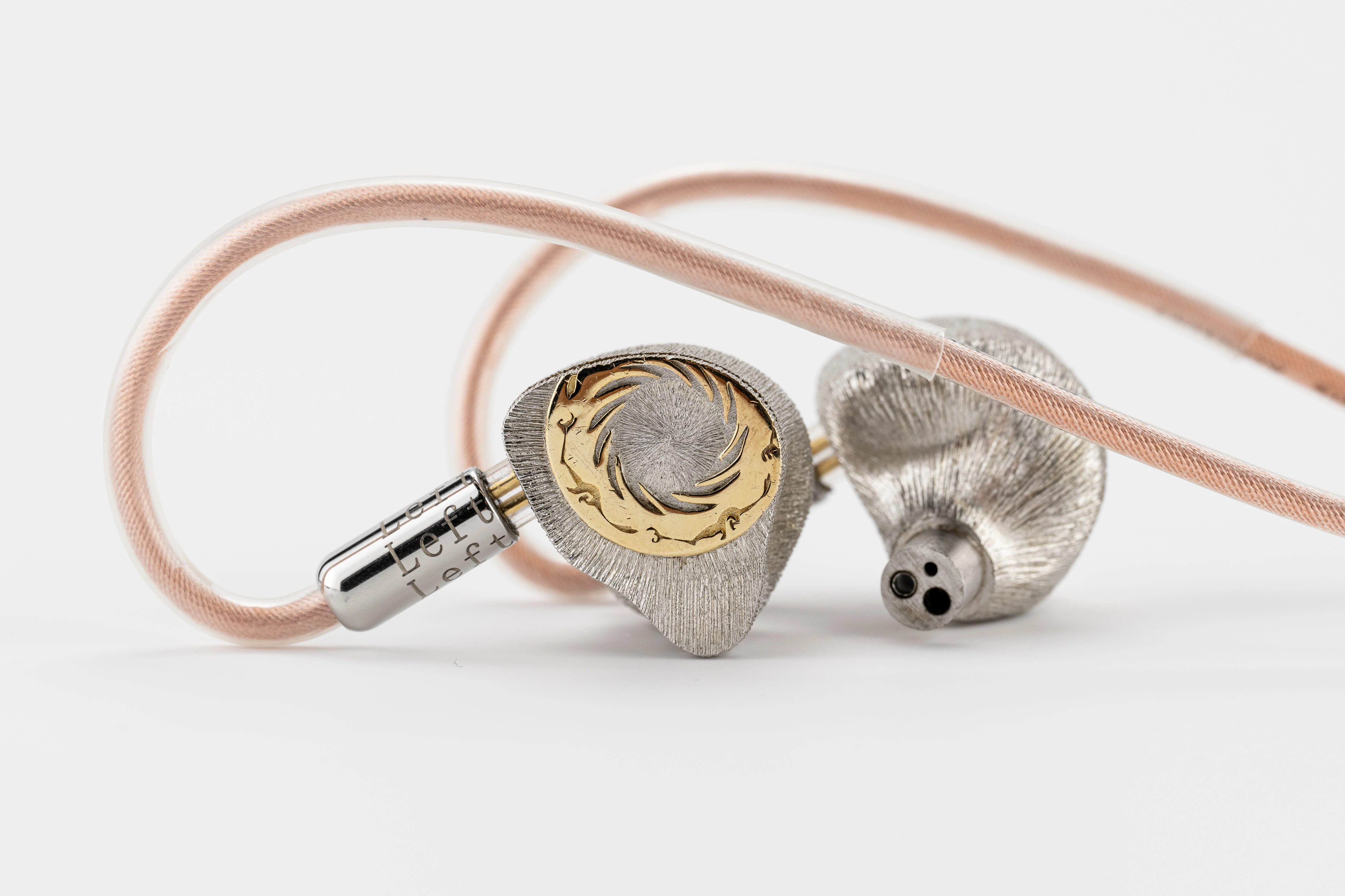 Moondrop x LYRE Acoustics Silver Pill Earphone Upgrade Cable - Image 22