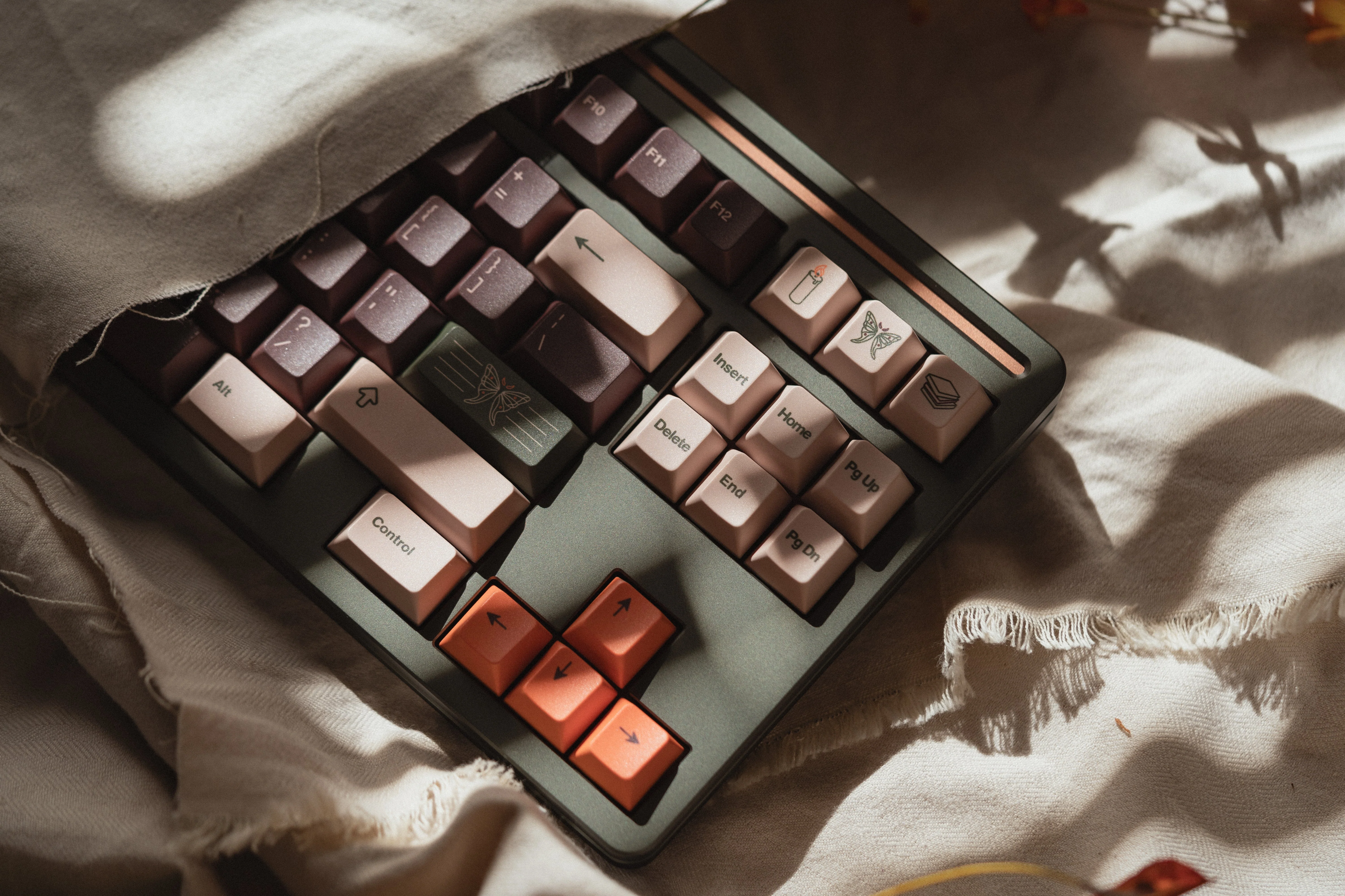 Moth & Flame Keycap Set - Image 8
